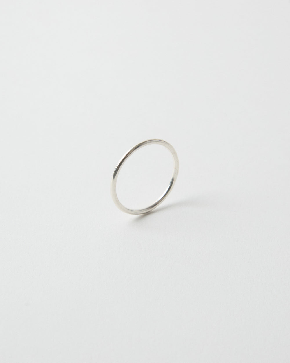 R45_A flow stack band ring in 925 sterling silver by HANNA543