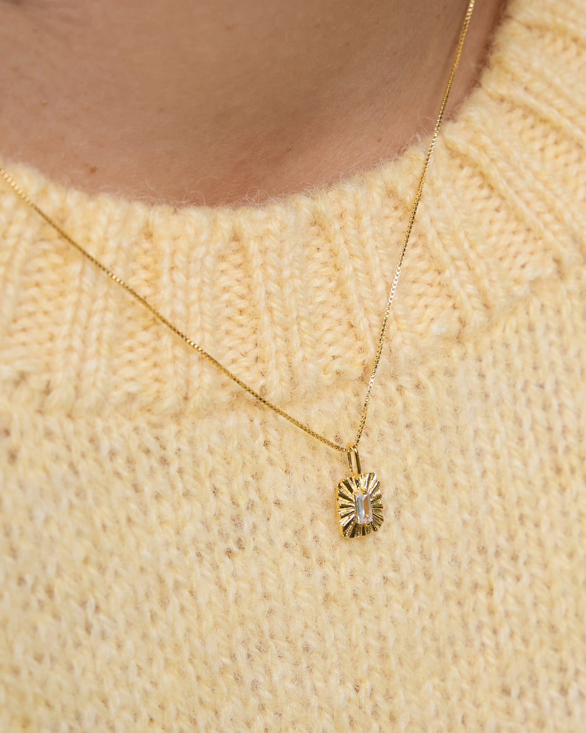 carved charm pendant necklace – carved pendant set with a small cubic zirconia | HANNA543