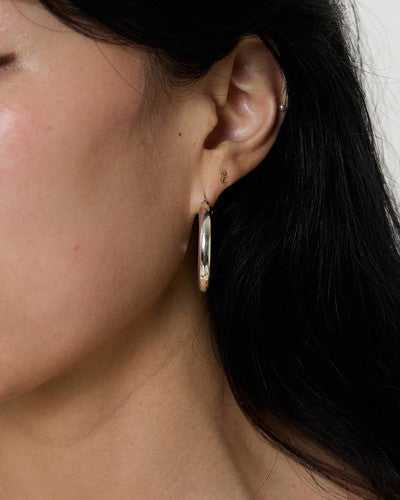 volume click hoop earring – bold 35 mm sculptural hoop | HANNA543