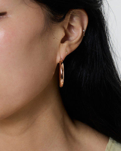 volume click hoop earring – available in S 20, M 25, L 30 and XL 35 mm | HANNA543