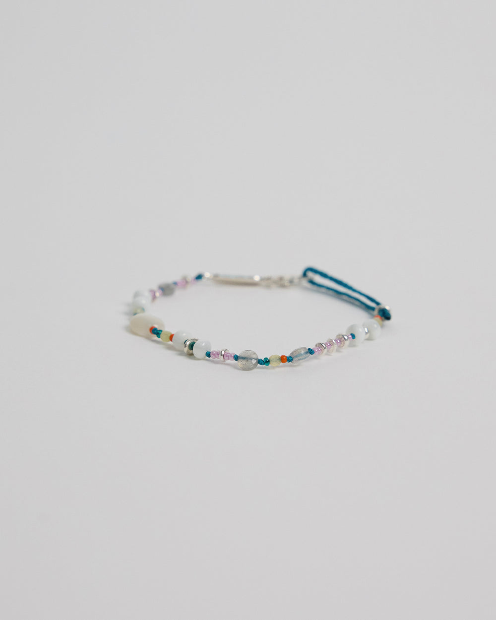 B1027_C - color punch *in stock