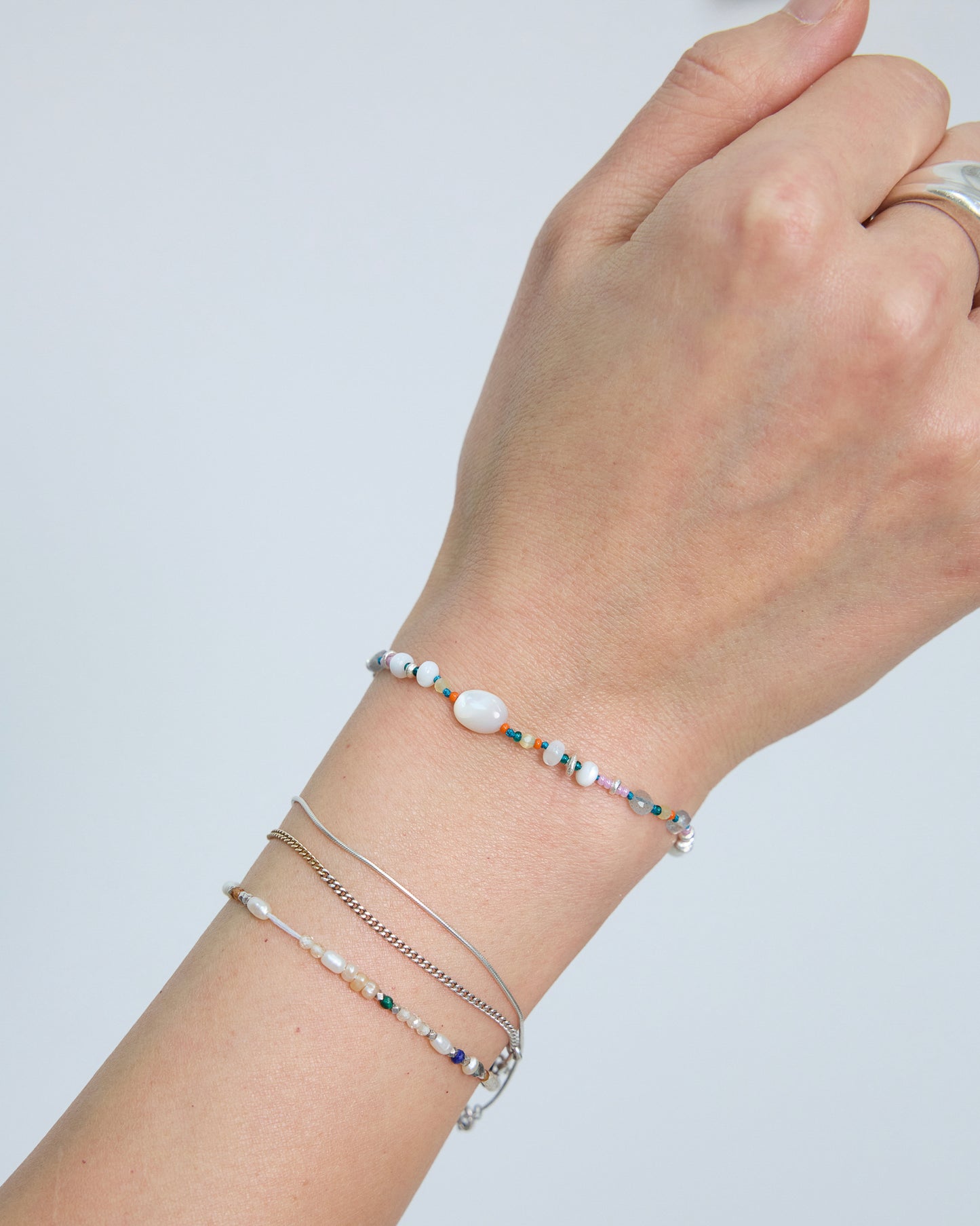 B1027_C - color punch *in stock