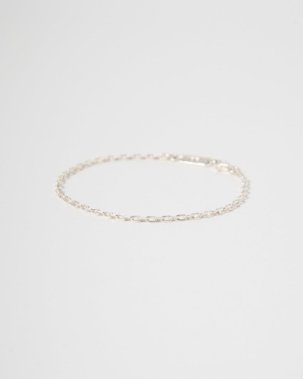 classic link chain bracelet in rose gold – photo 5 | HANNA543