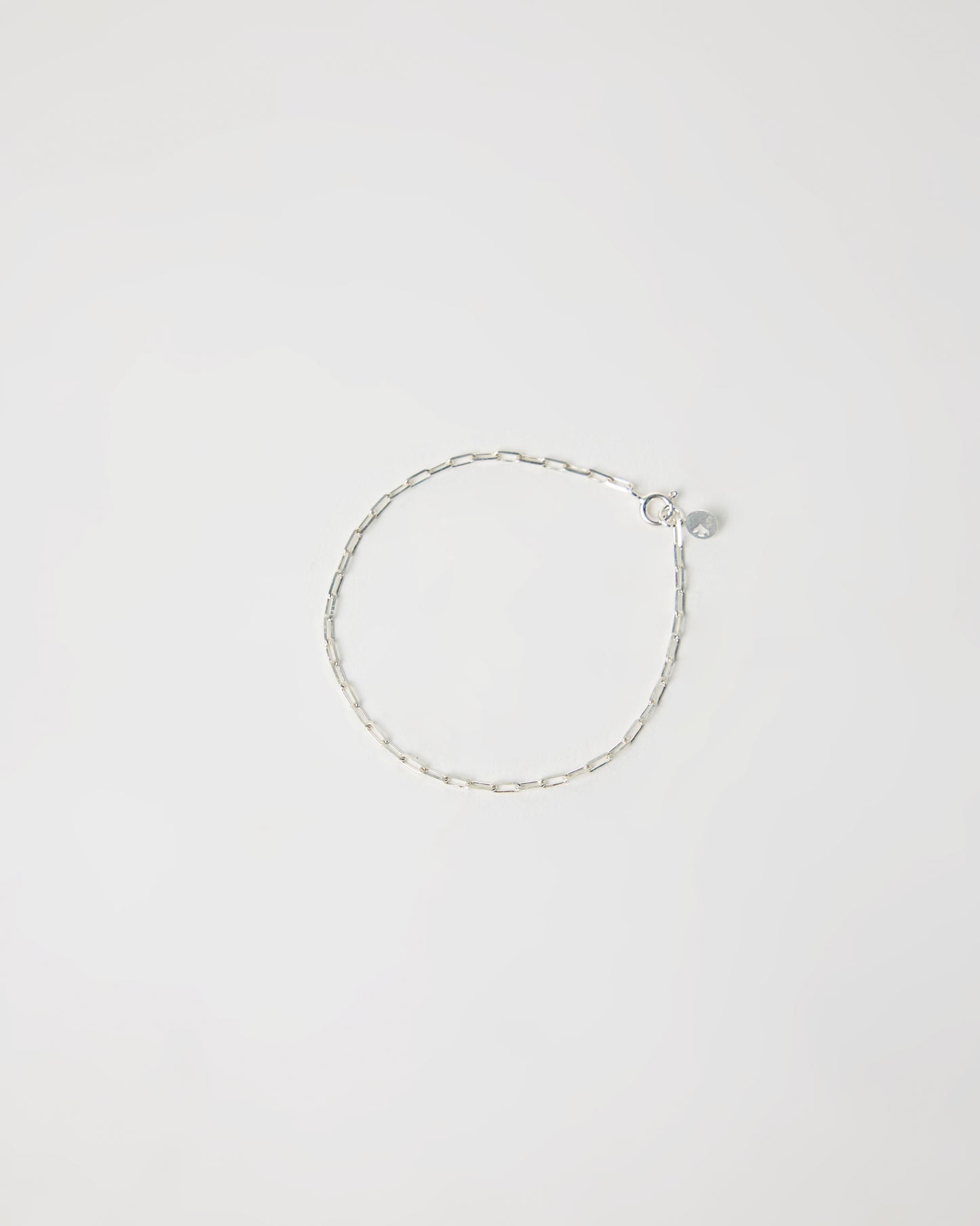 B433 - the modish link *in stock