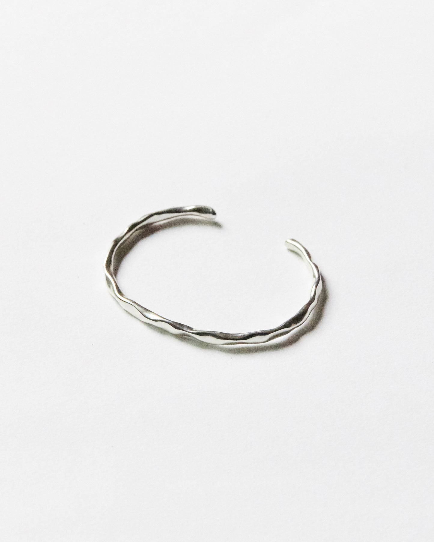 B445 - wavy days bangle *in stock