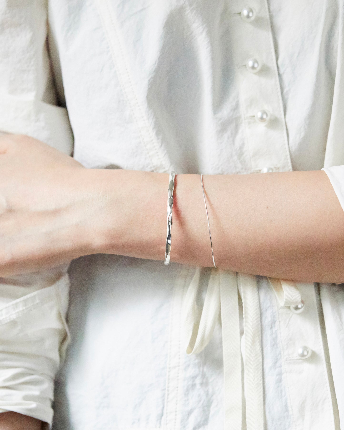 B445 - wavy days bangle *in stock