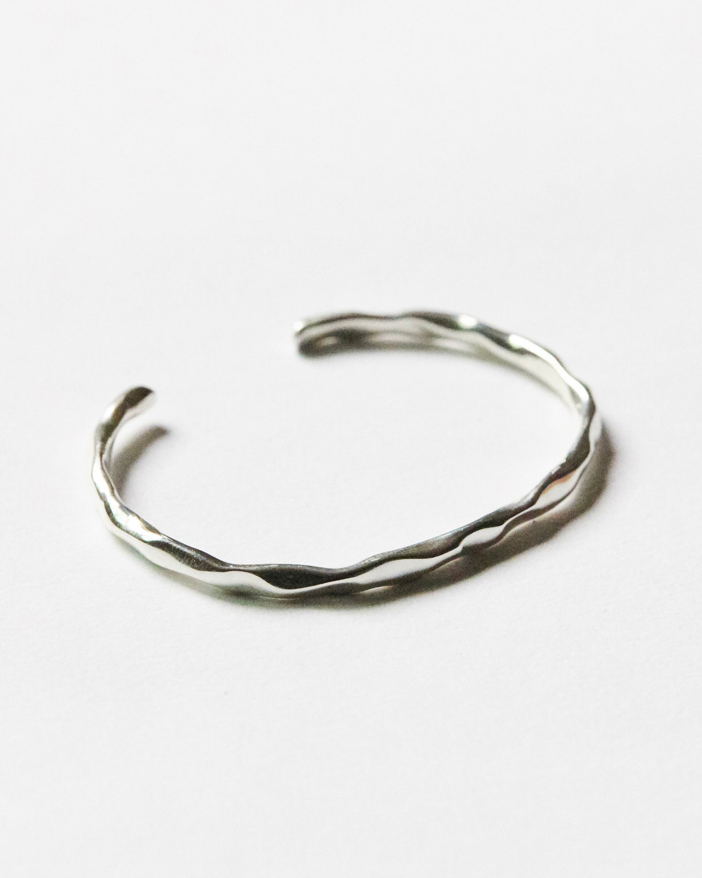 B445 - wavy days bangle *in stock
