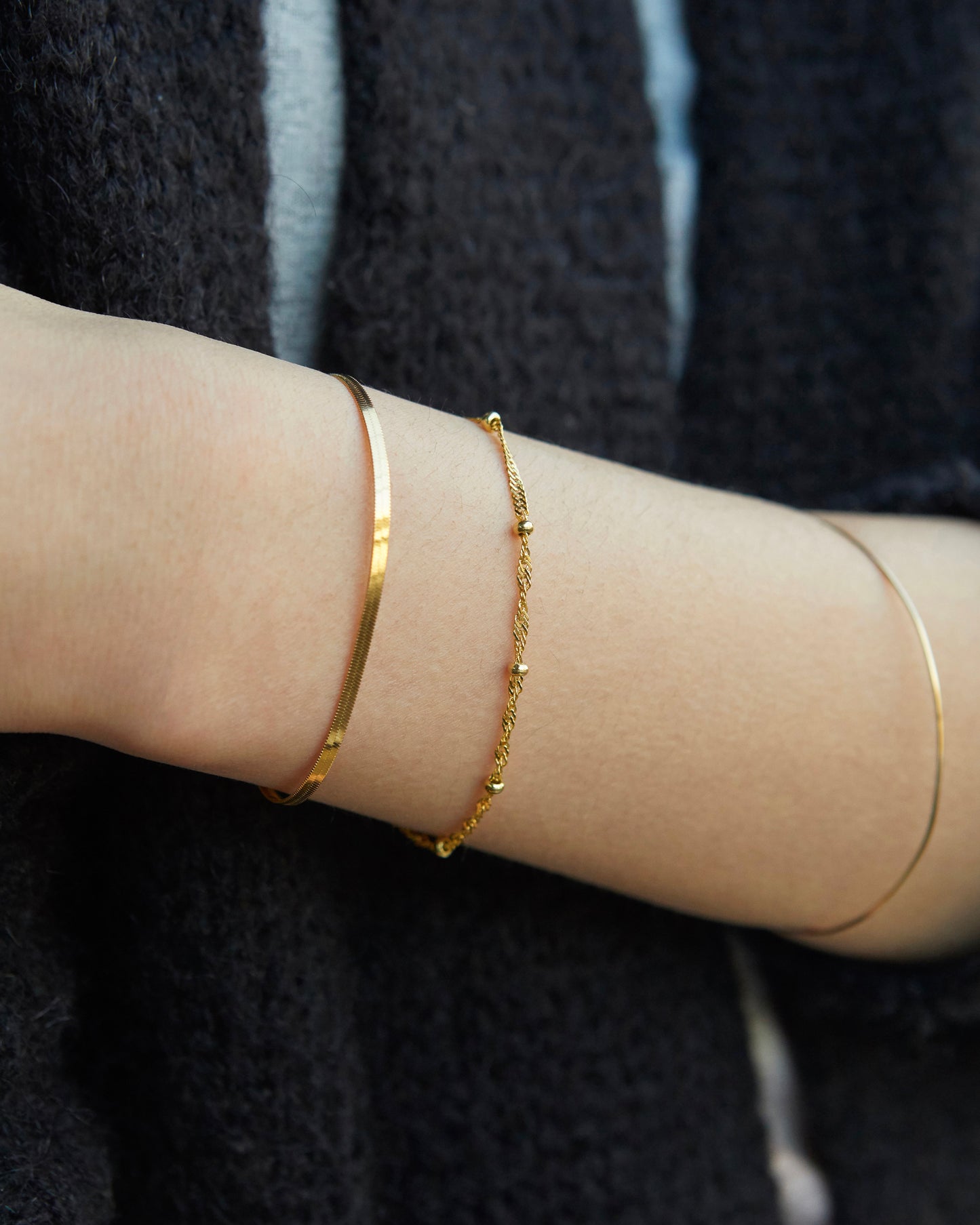 B488 - breeze twist with bead *in stock