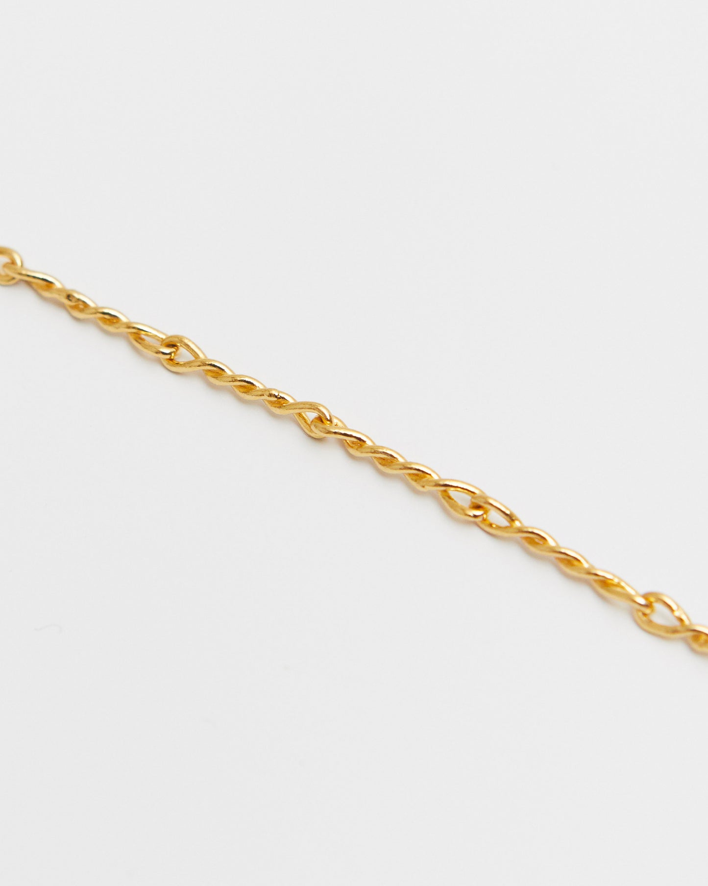 B492 - twisted sterling chain