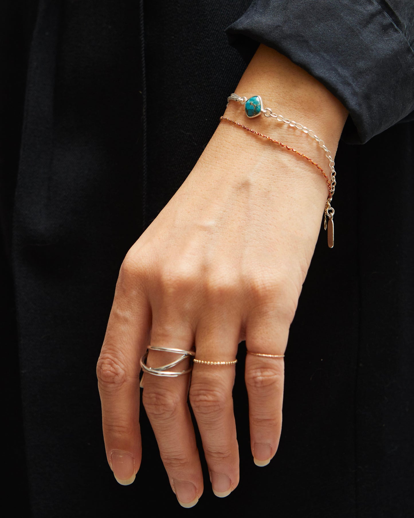 B581_D -turquoise luster link