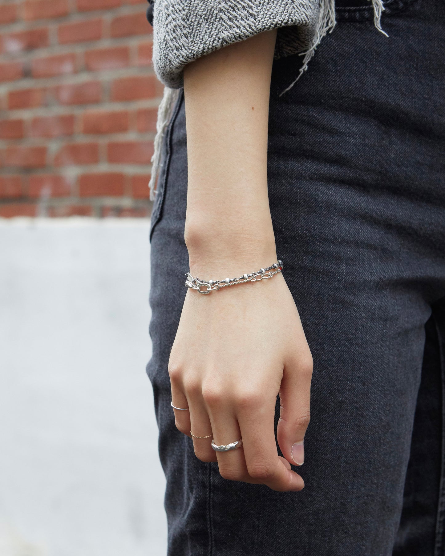 B616 - orbit bead link