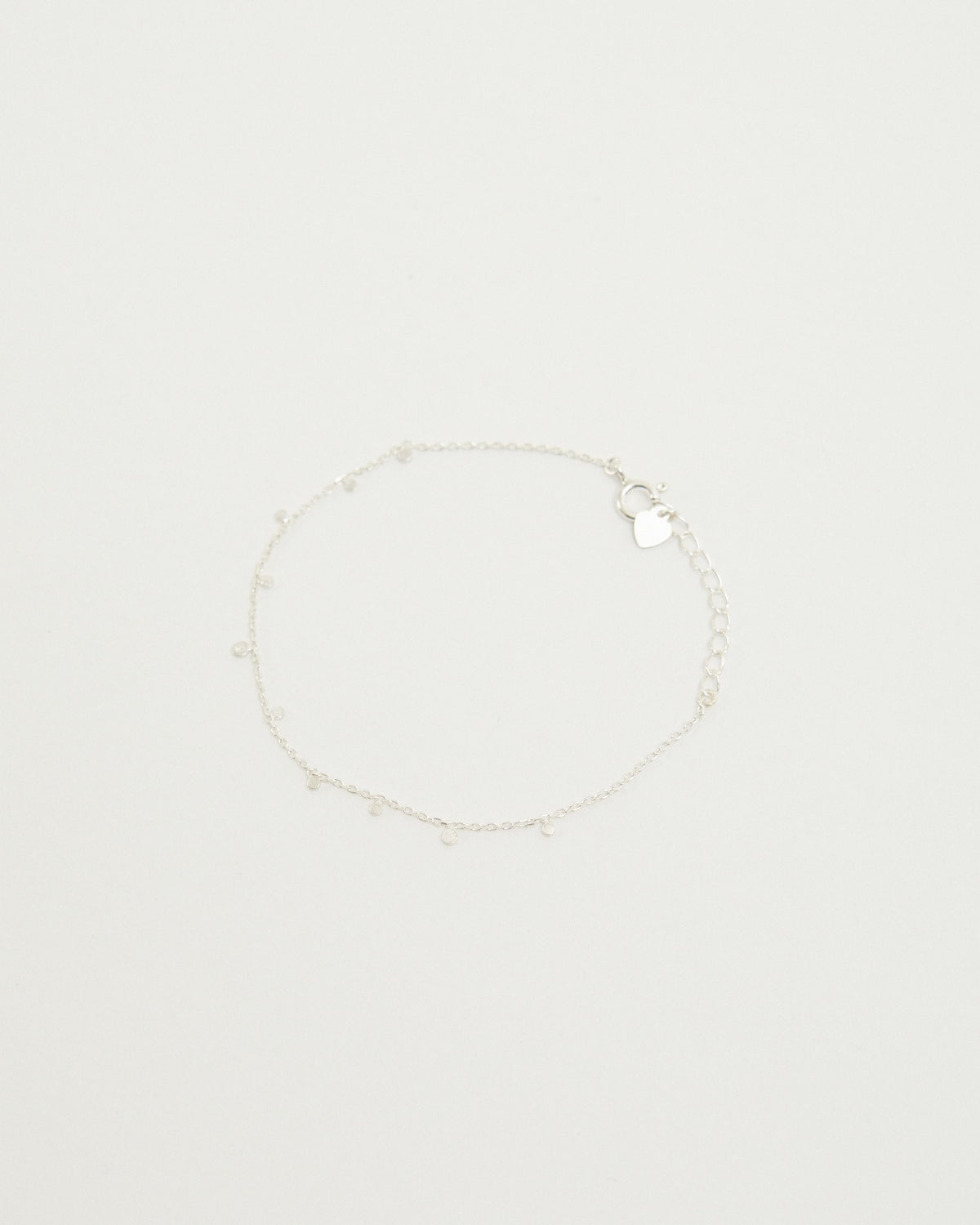 Silver chain bracelet with tiny dot charms and clasp – HANNA543 B96 dew drop garland