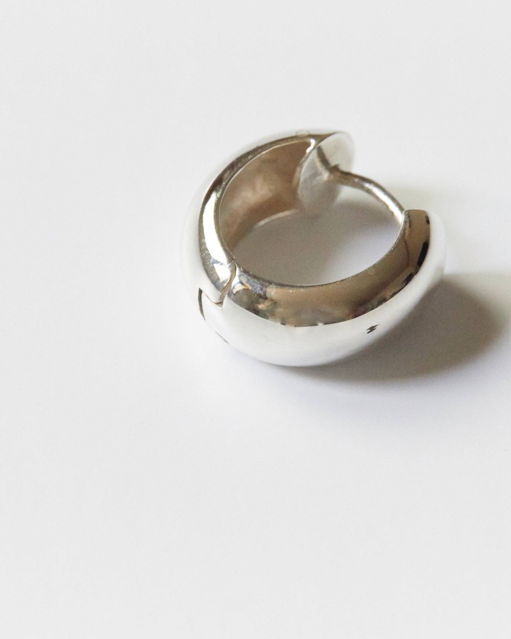 E499 - mini dome huggies *in stock