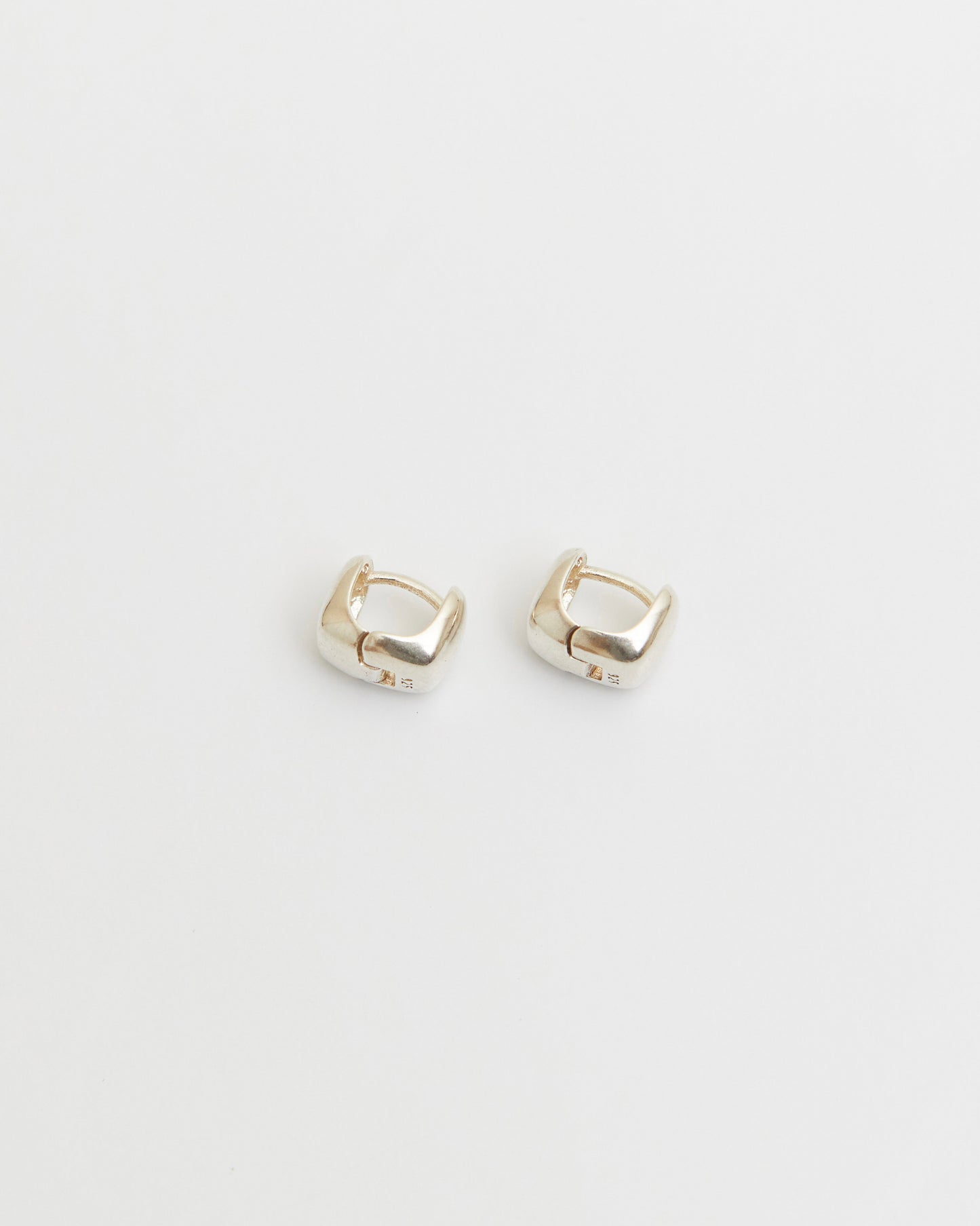 E917 - bold square huggies *in stock