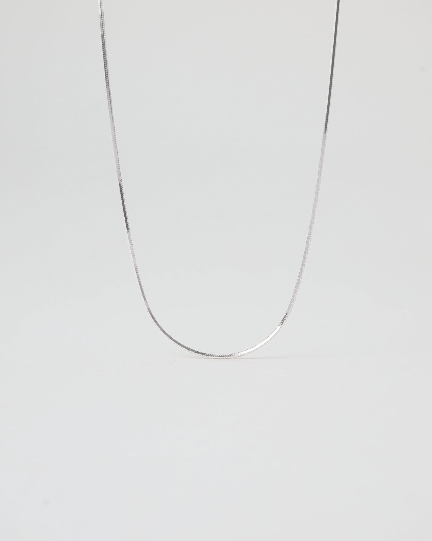 N155 - sleek snake chain *in stock