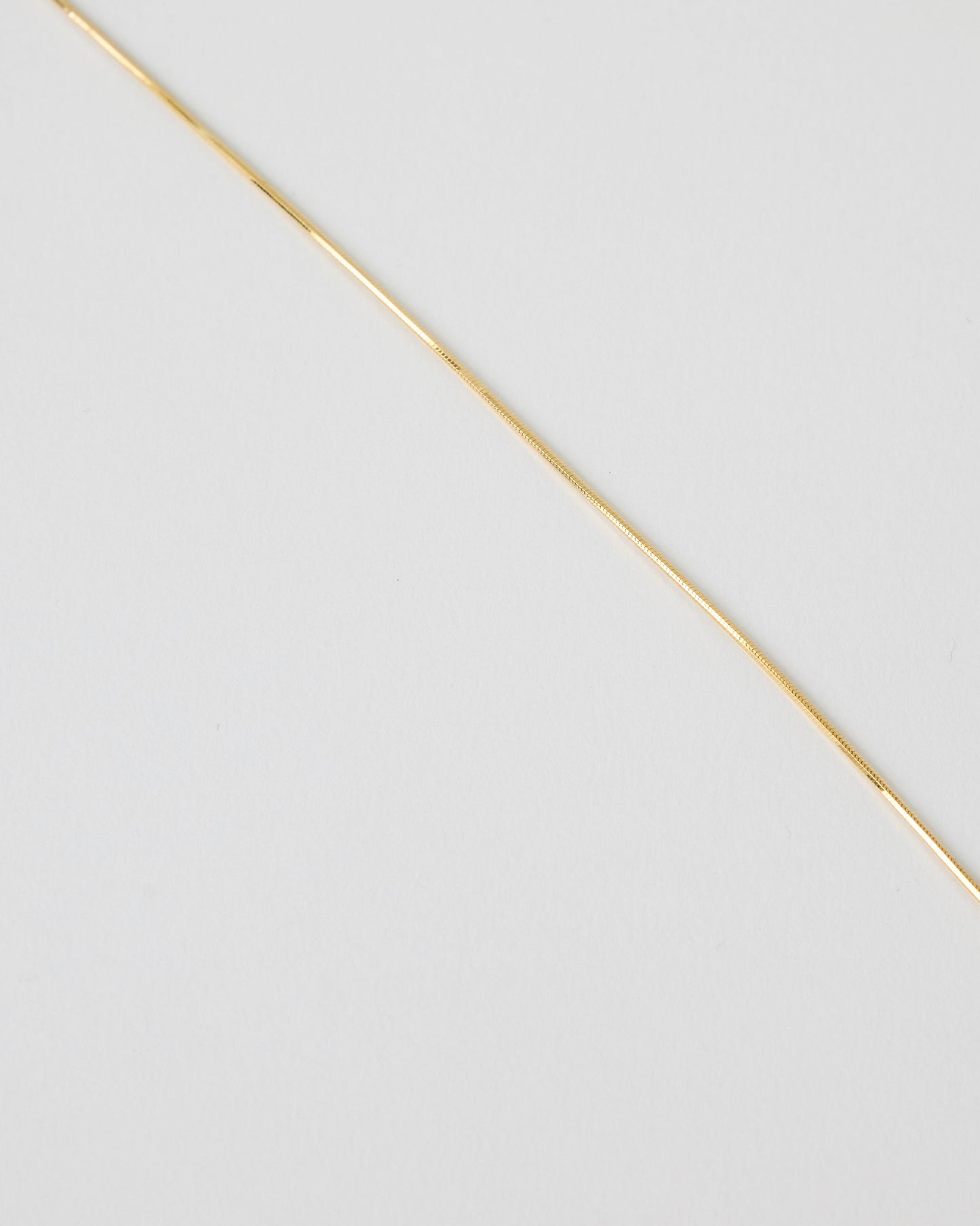 N155 - sleek snake chain *in stock