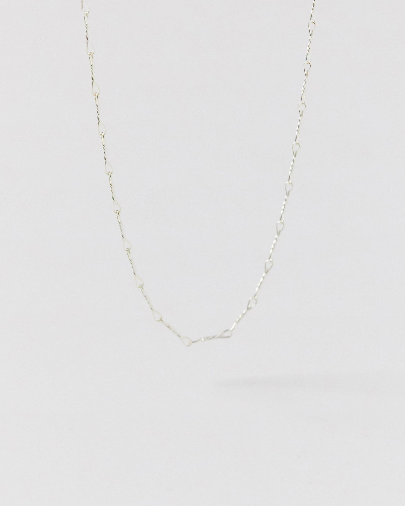 N346 - woven drop chain