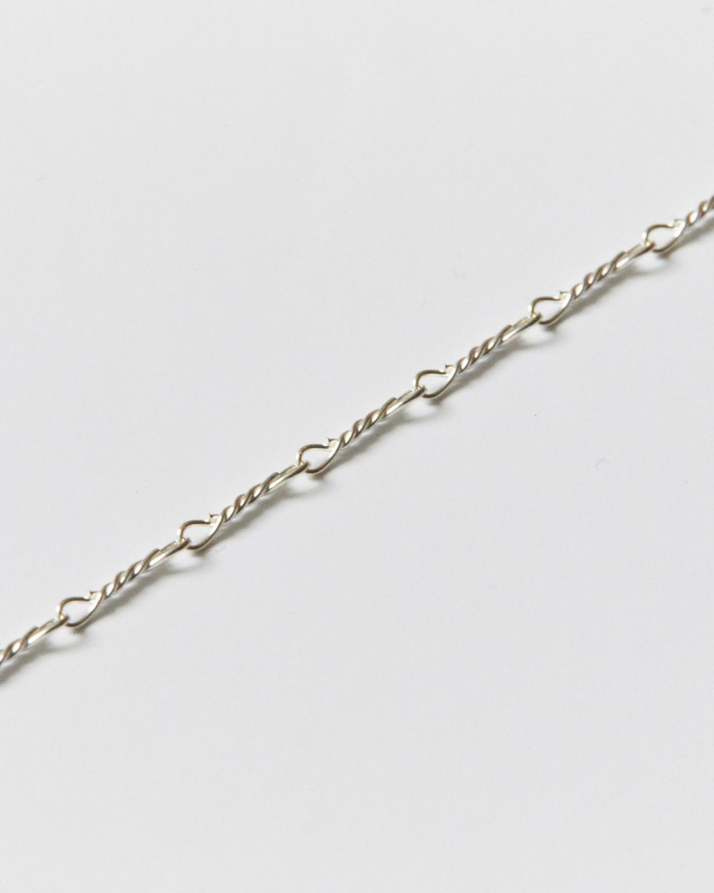 N346 - woven drop chain *in stock