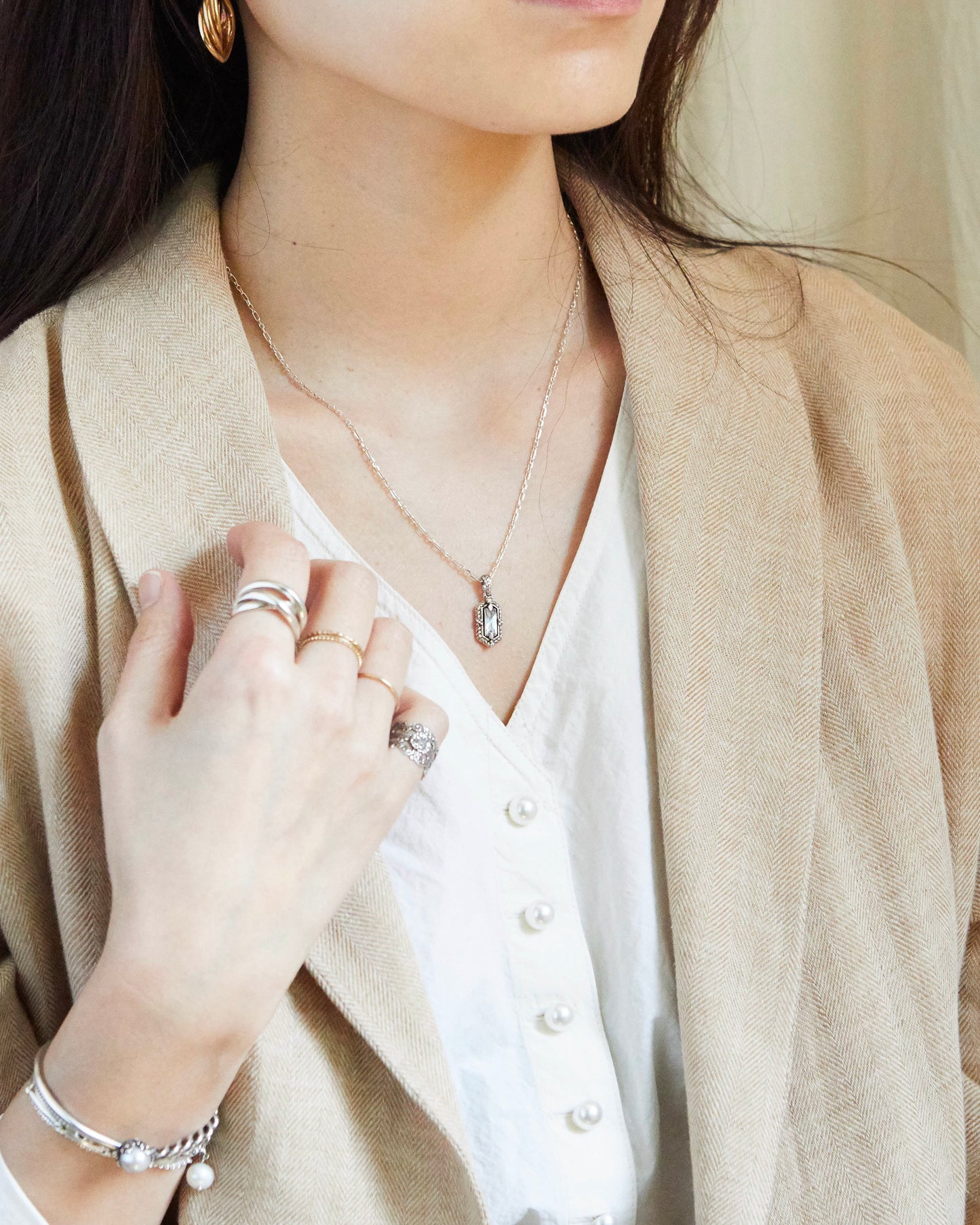 N349 - geometric grace pendant