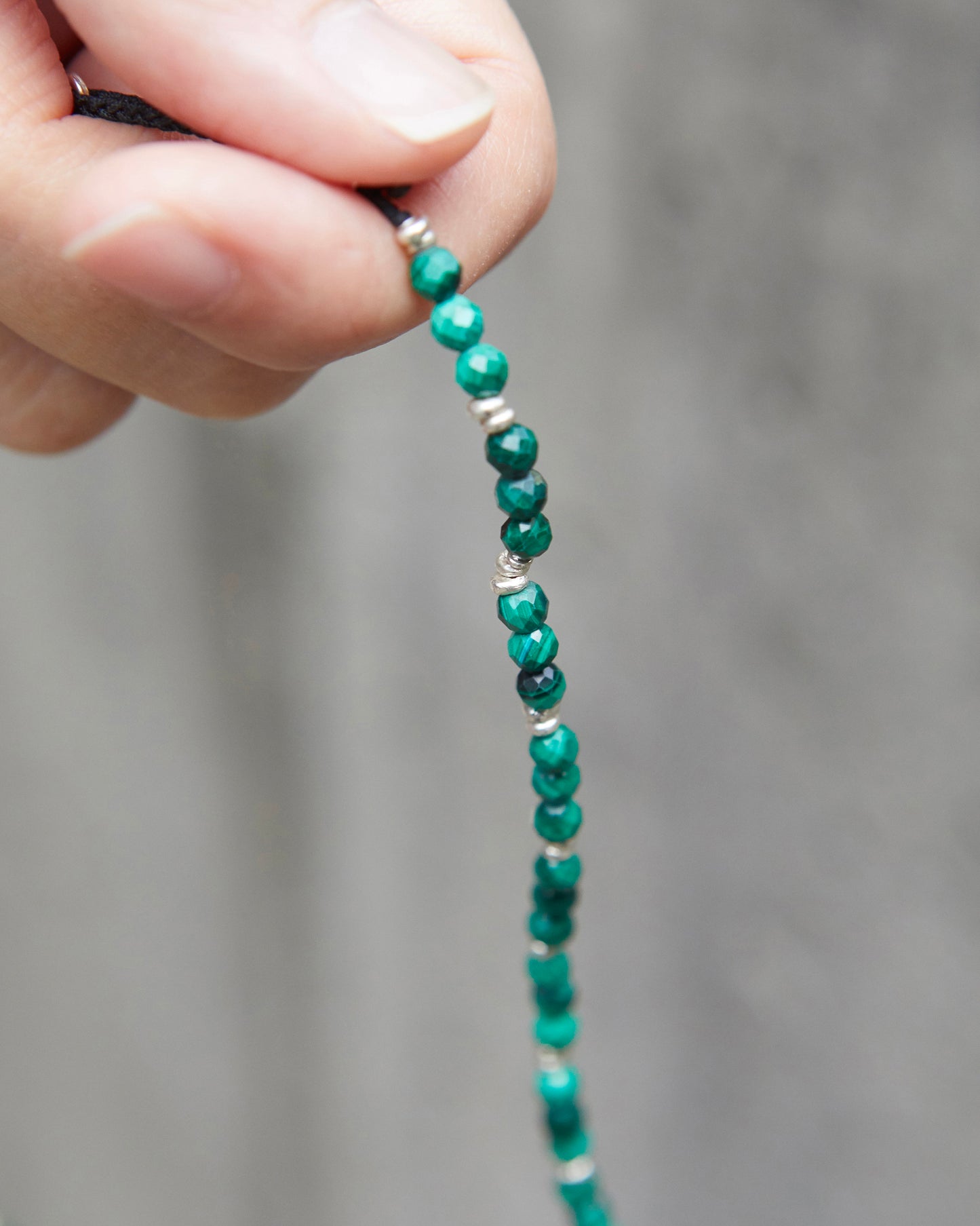 N395 - evergreen beaded strand