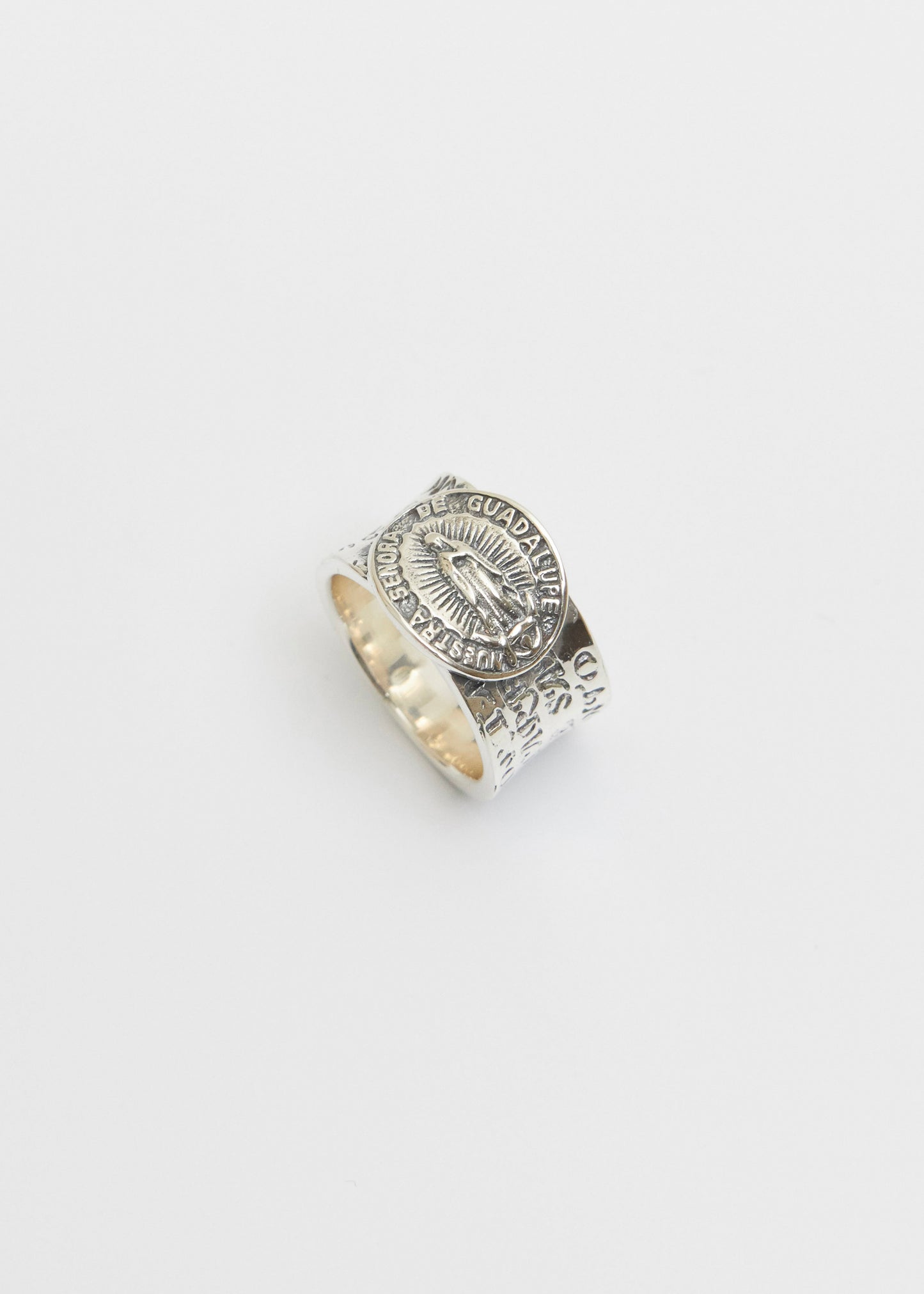 R12 - sentinel signet