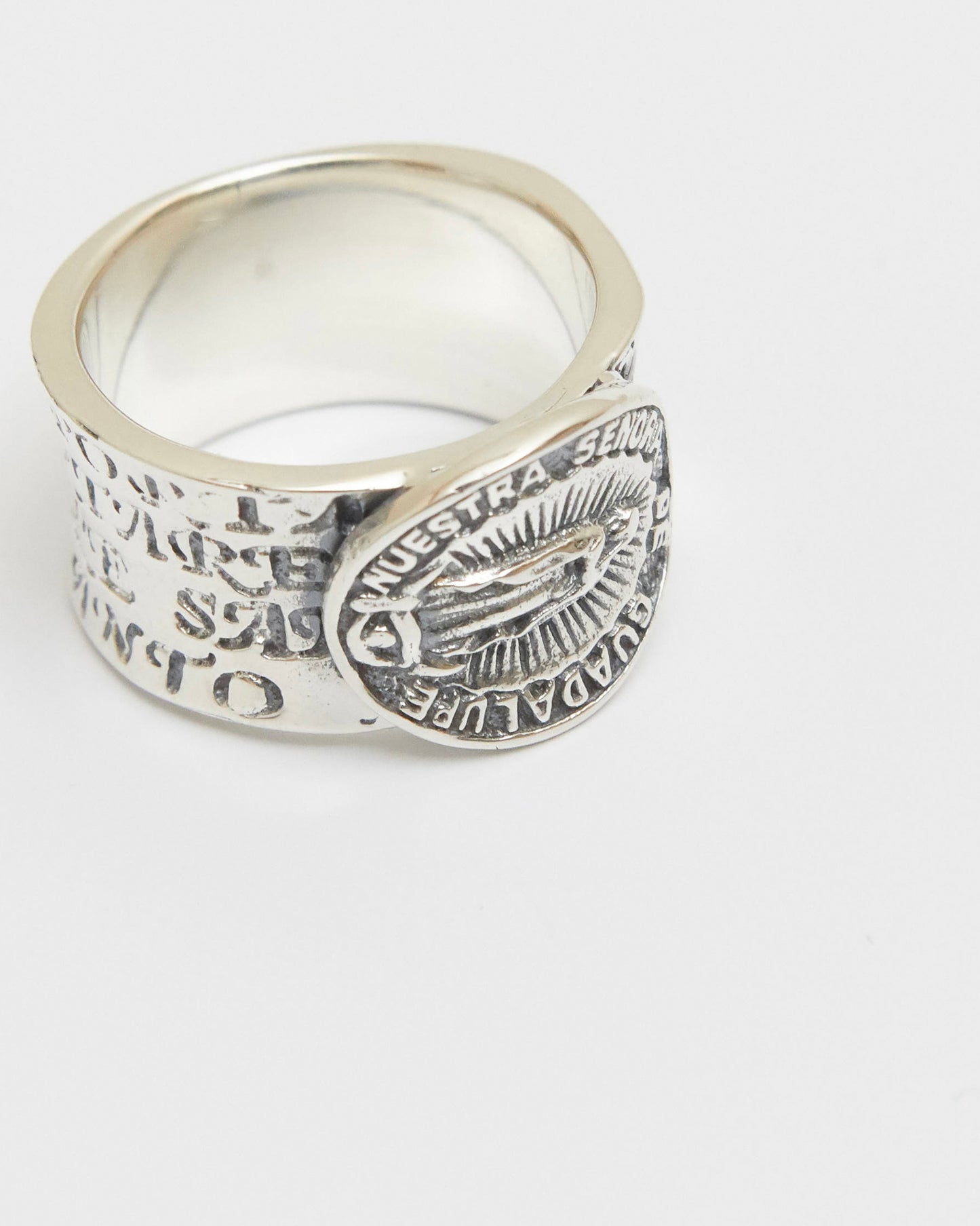 R12 - sentinel signet