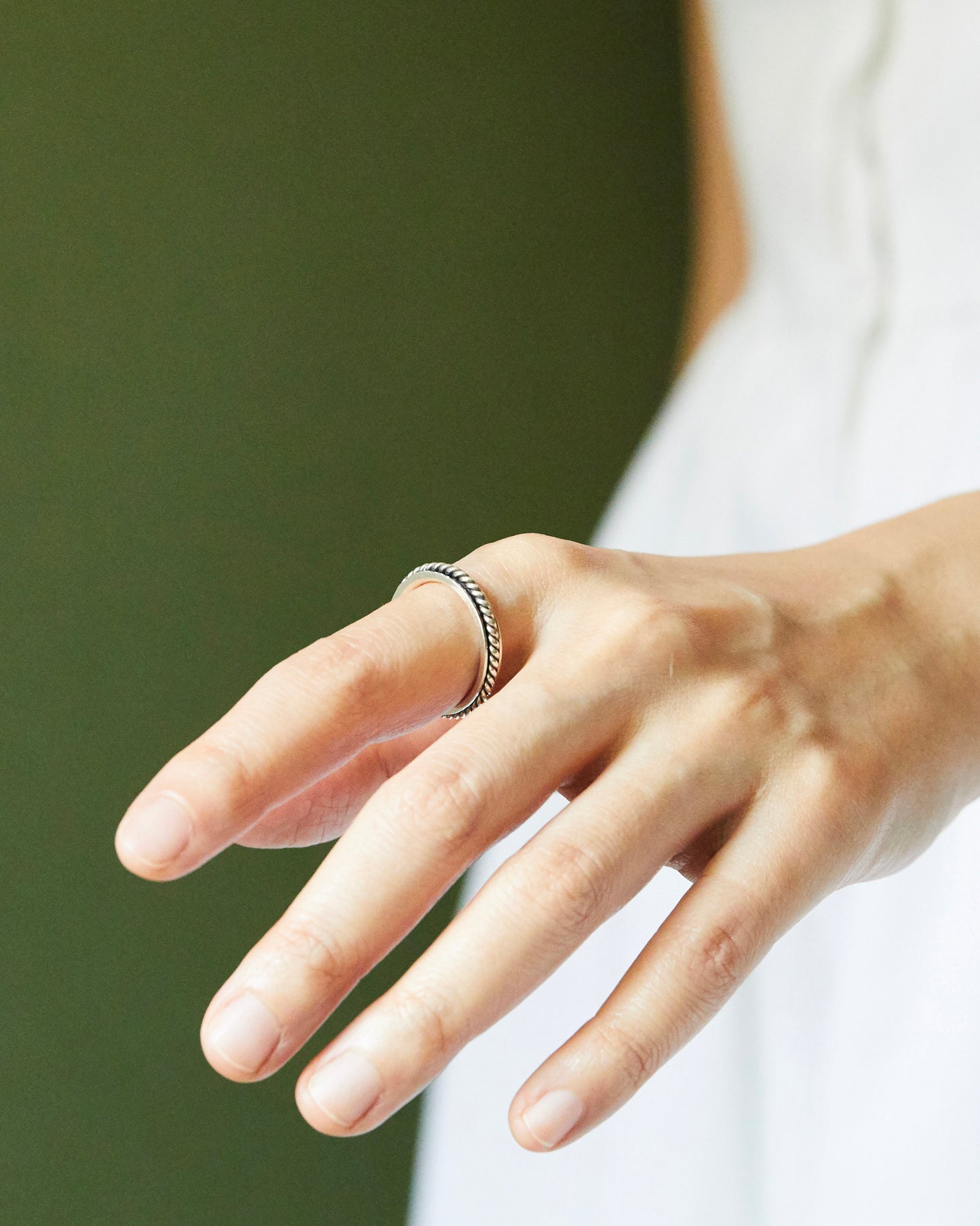 R133 - twist braid band *in stock