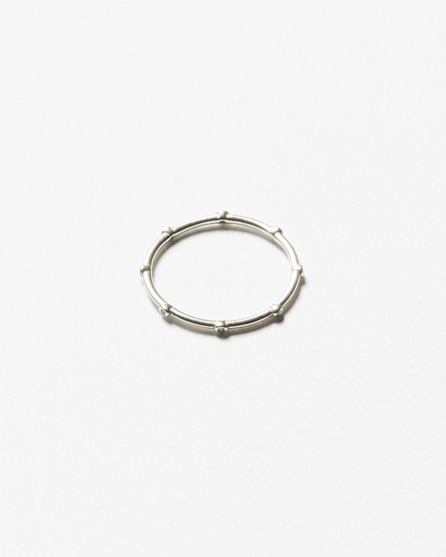 R17 - soft dotted rhythm *in stock