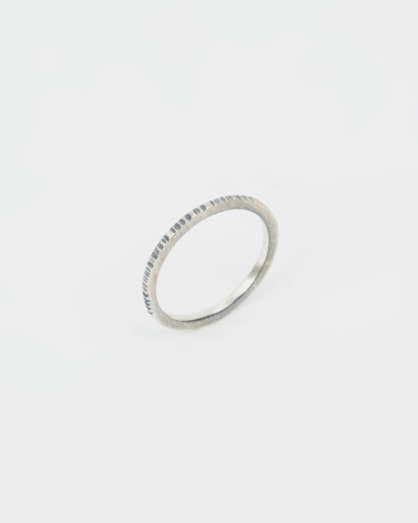 R227 - ripple line band