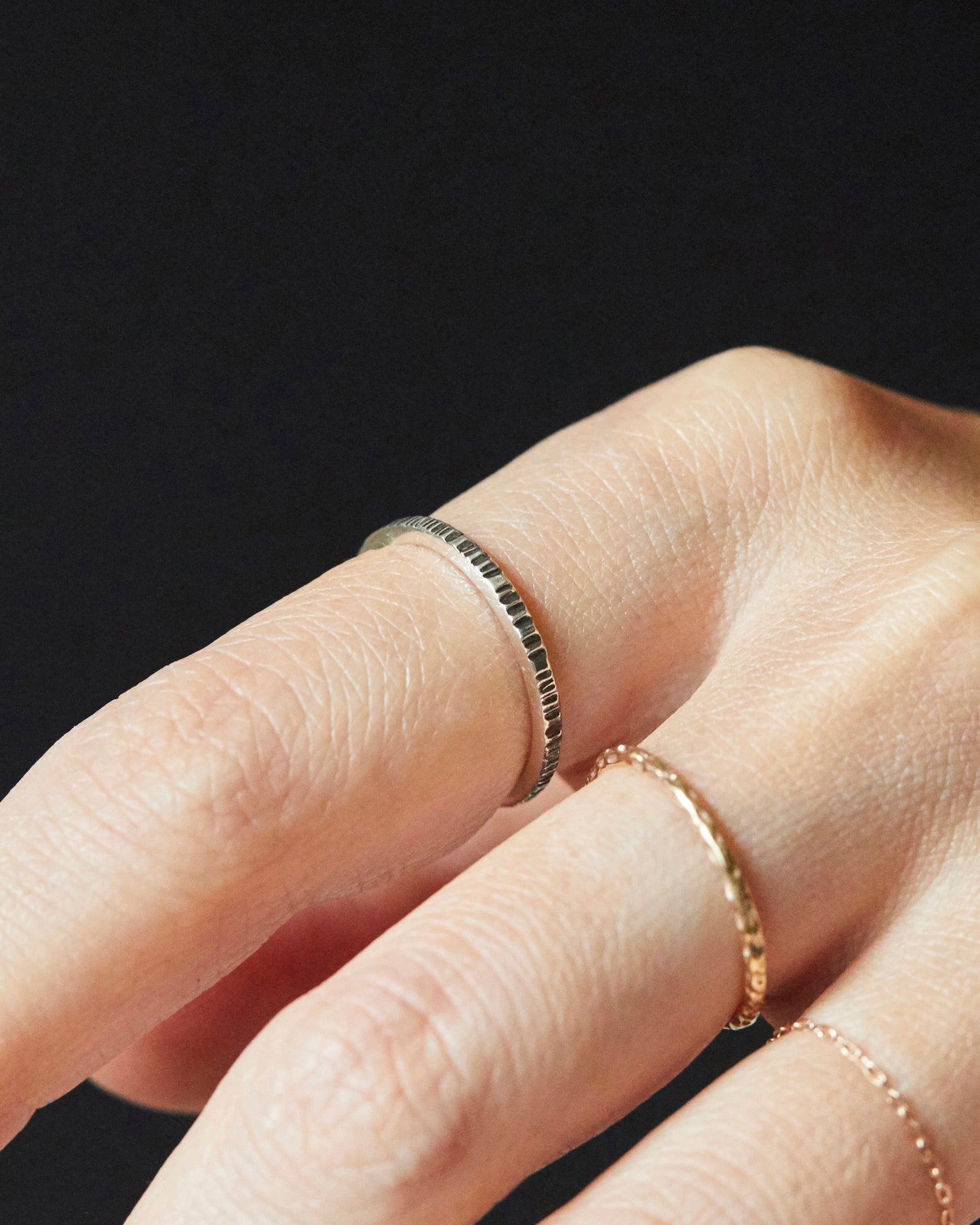 R227 - ripple line band