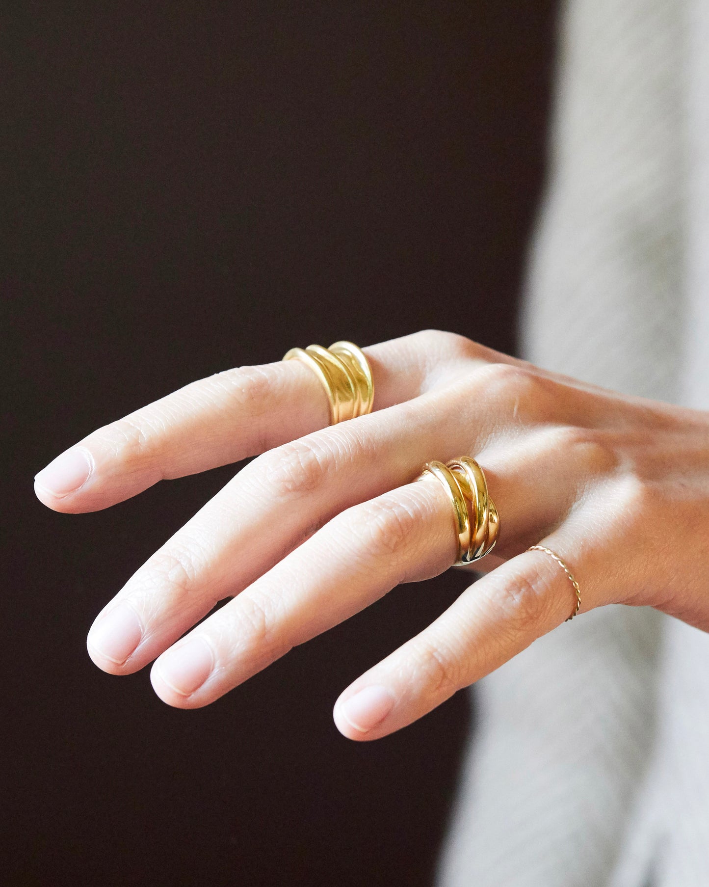 R458 - flowing curves sculptural