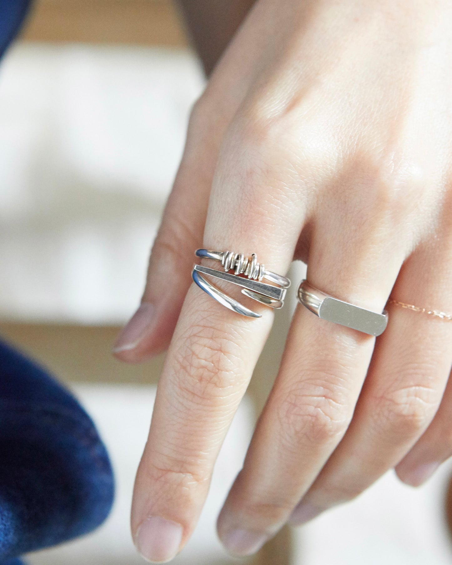 R481 - flat edge band *in stock