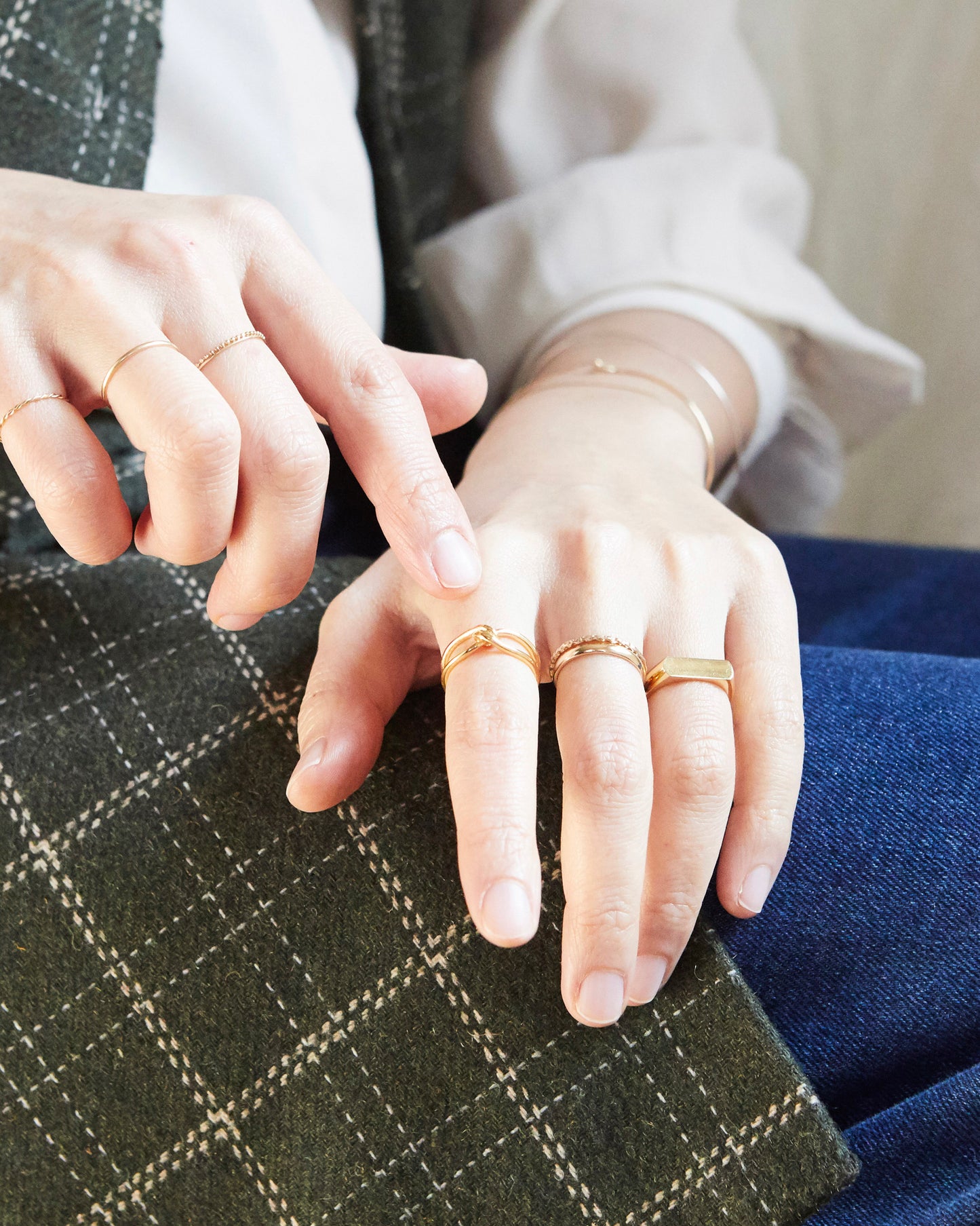 R481 - flat edge band *in stock