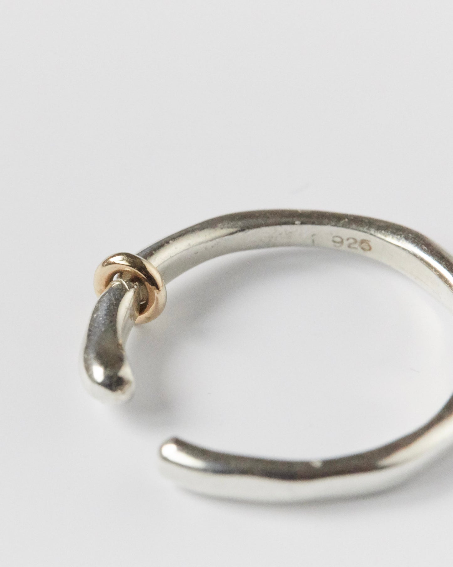 R496 - looped & loose *in stock