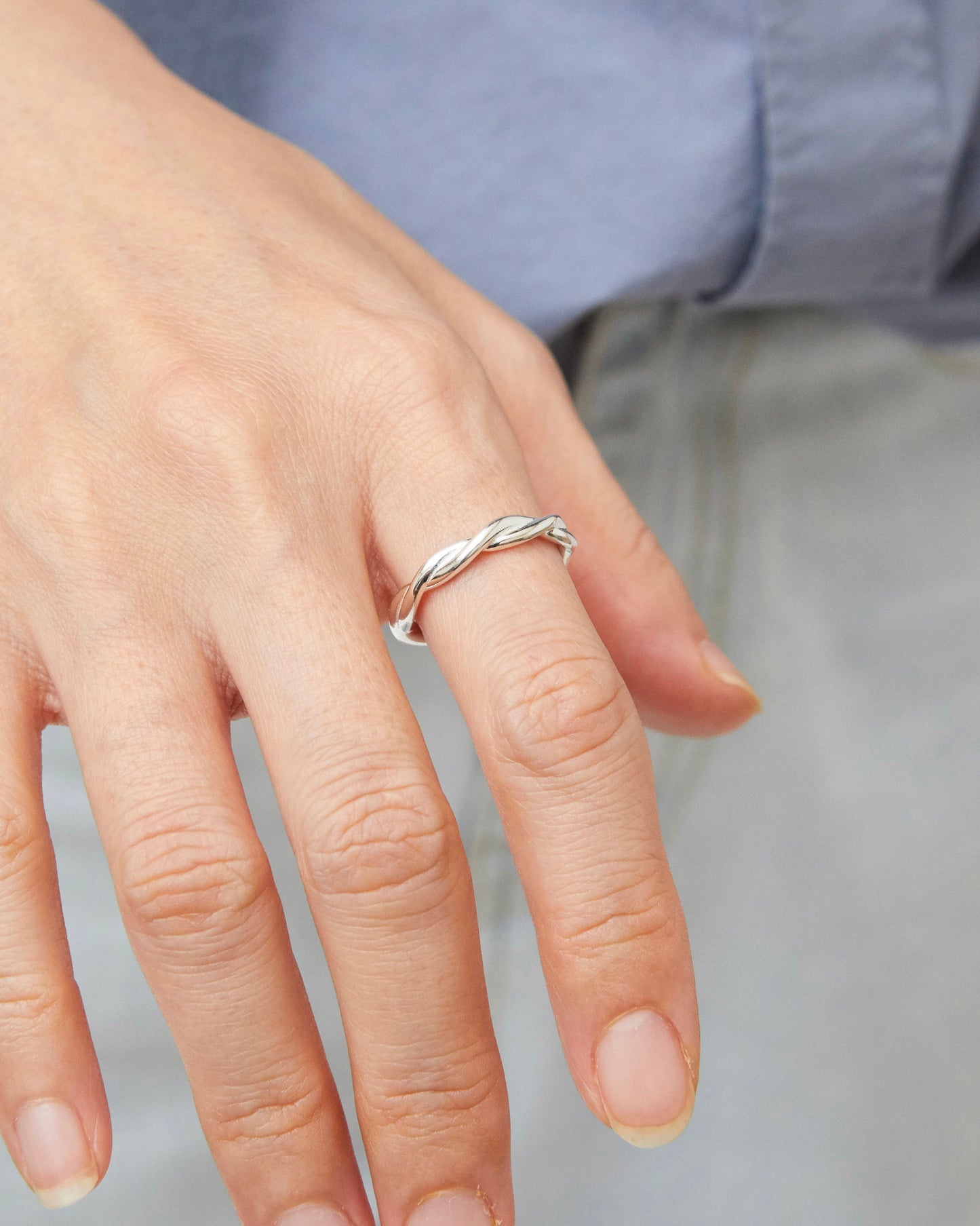 R513 - looped in love *in stock