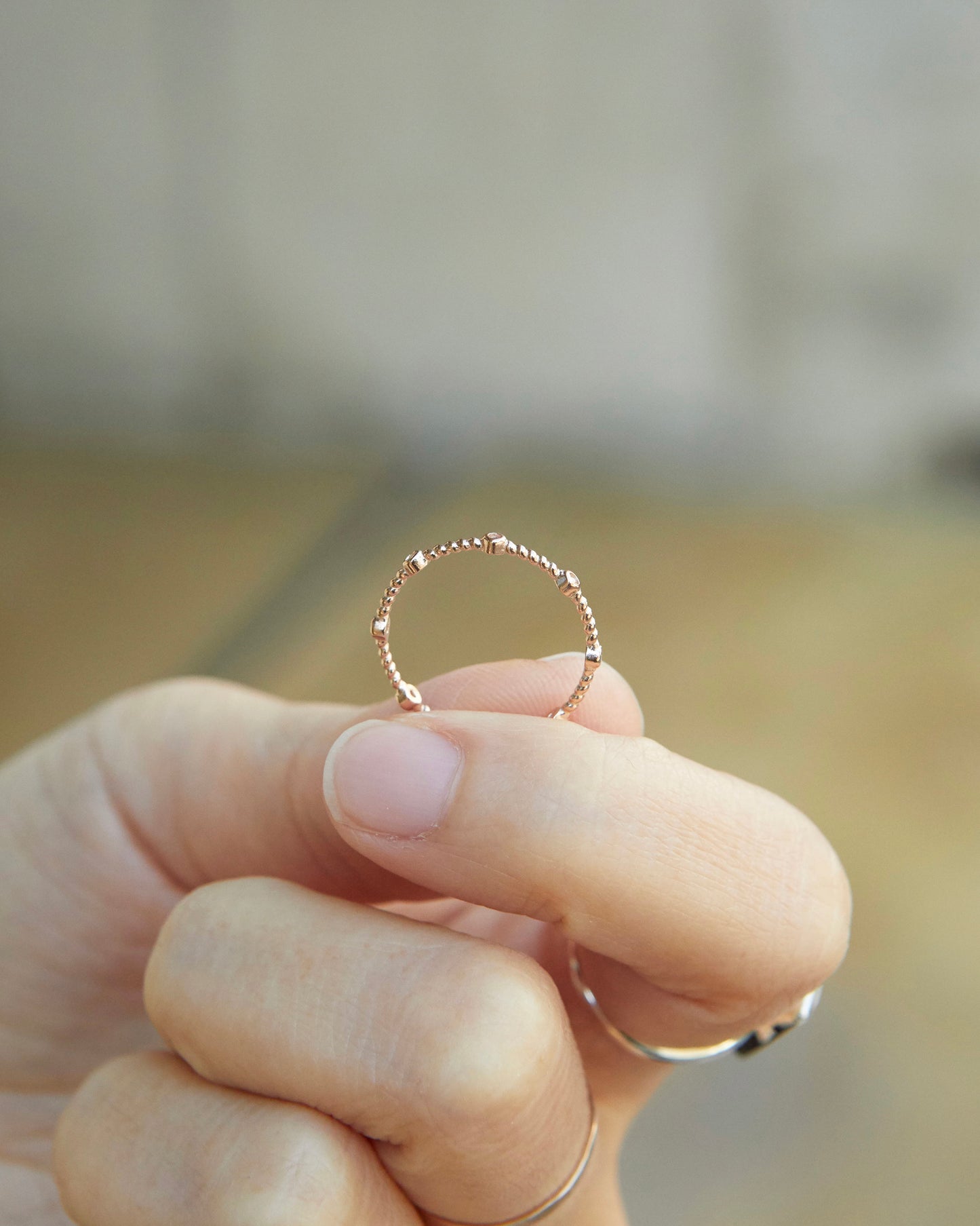 R526 - beaded circle *in stock