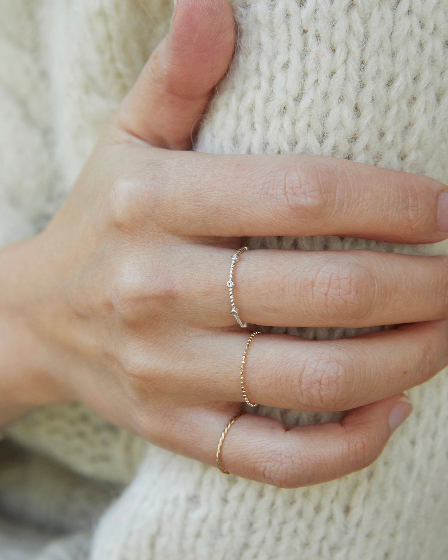 R526 - beaded circle *in stock