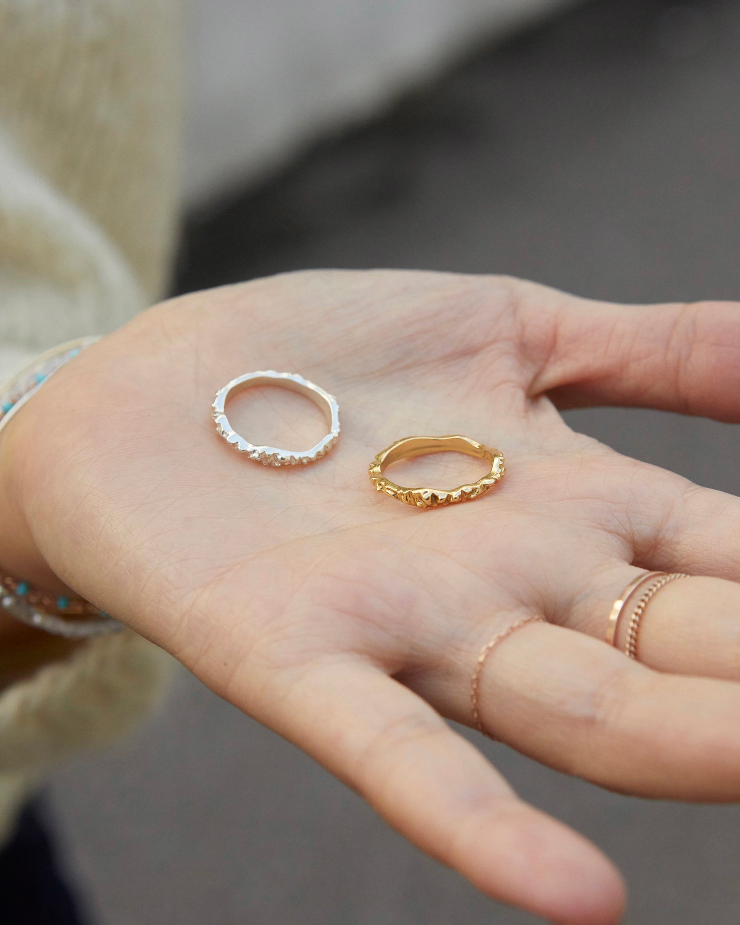 R527 - fractured glow ring *in stock