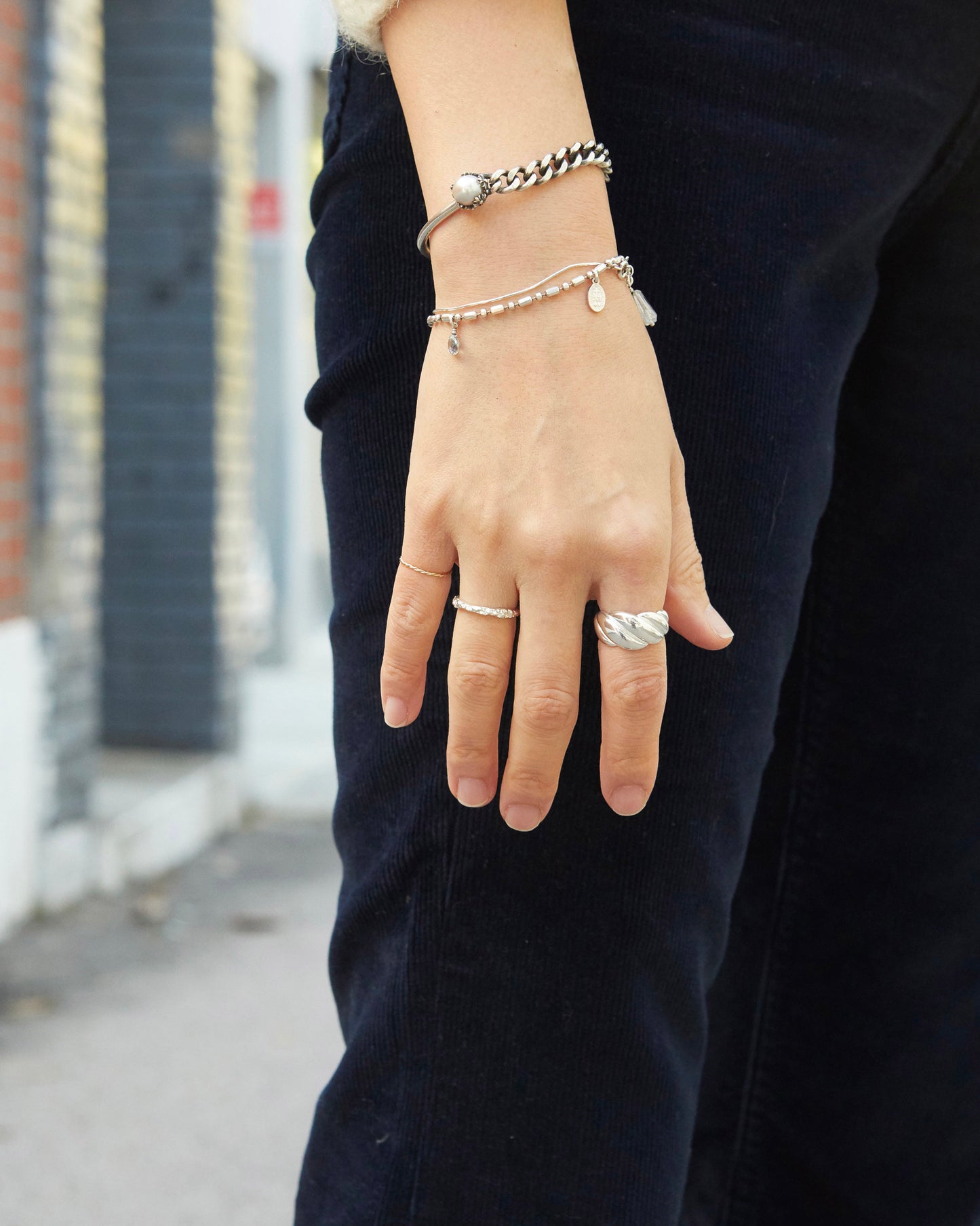 R527 - fractured glow ring *in stock