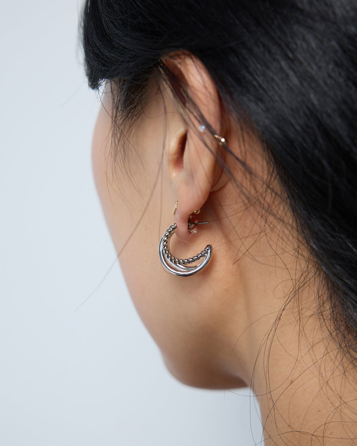 sparkle drop stud earring – 18K white gold or gold plated finish | HANNA543