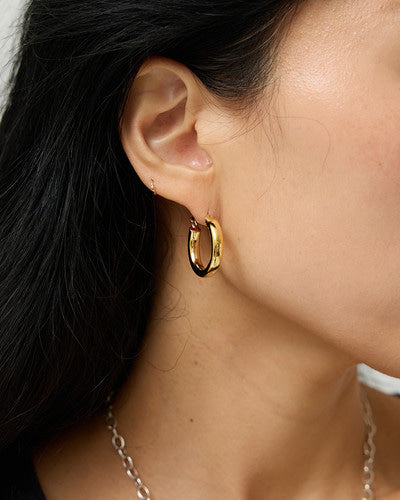volume click hoop earring – one-touch clip closure for easy styling | HANNA543