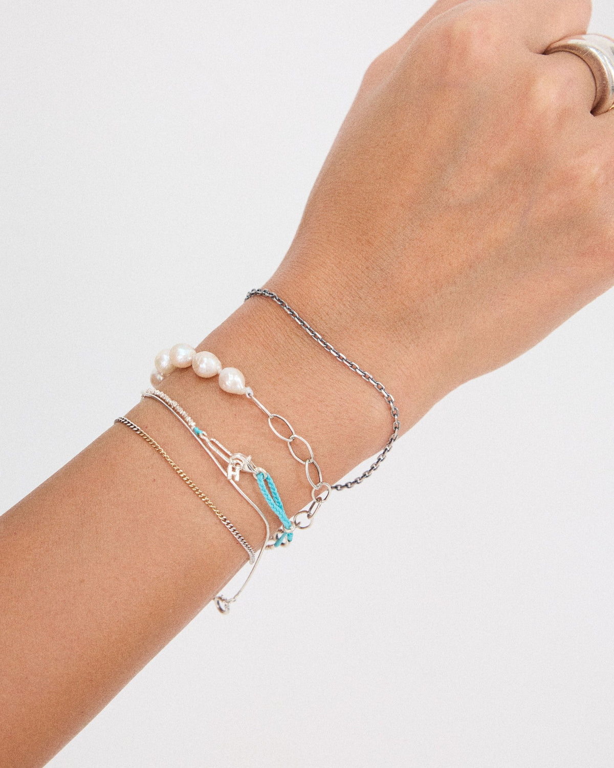classic link chain bracelet in antique silver – photo 11 | HANNA543