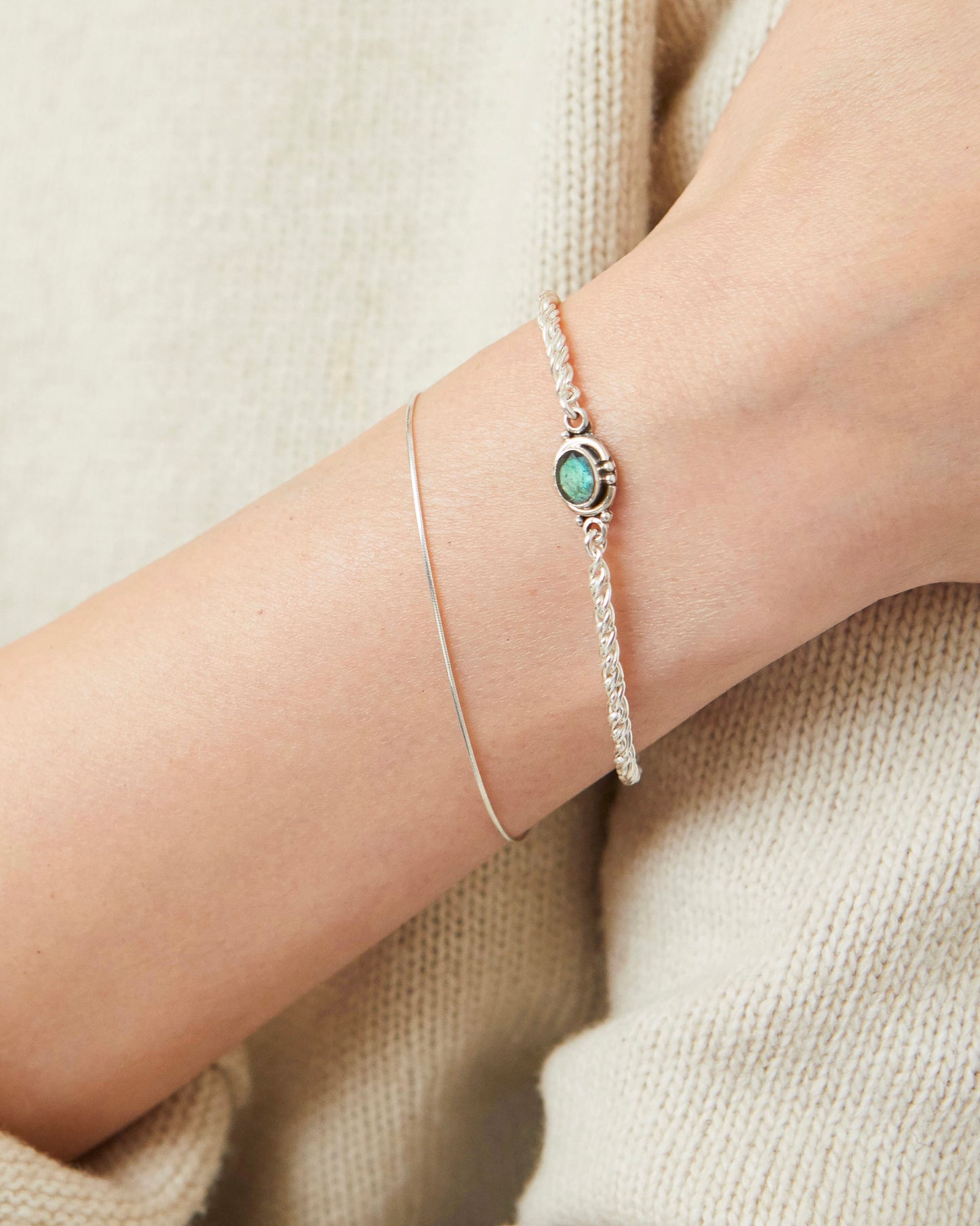 B161_B - eye of charm *in stock