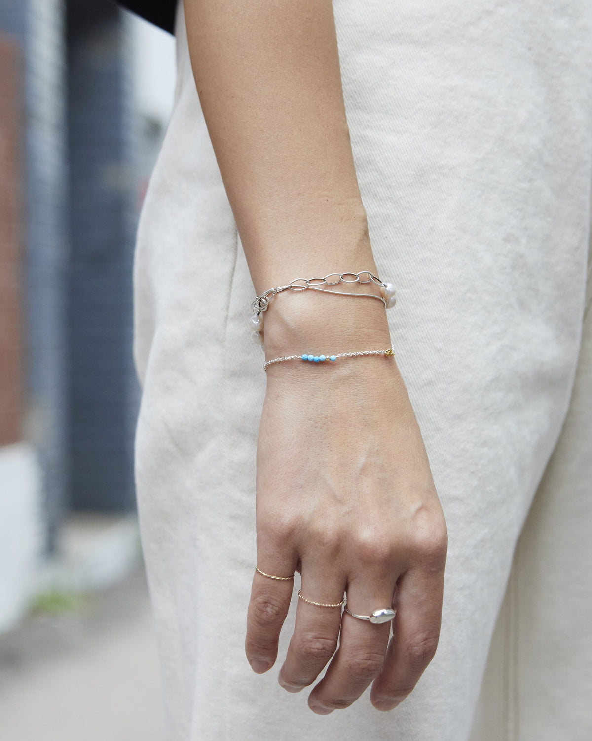 B203_A - turquoise ball bracelet