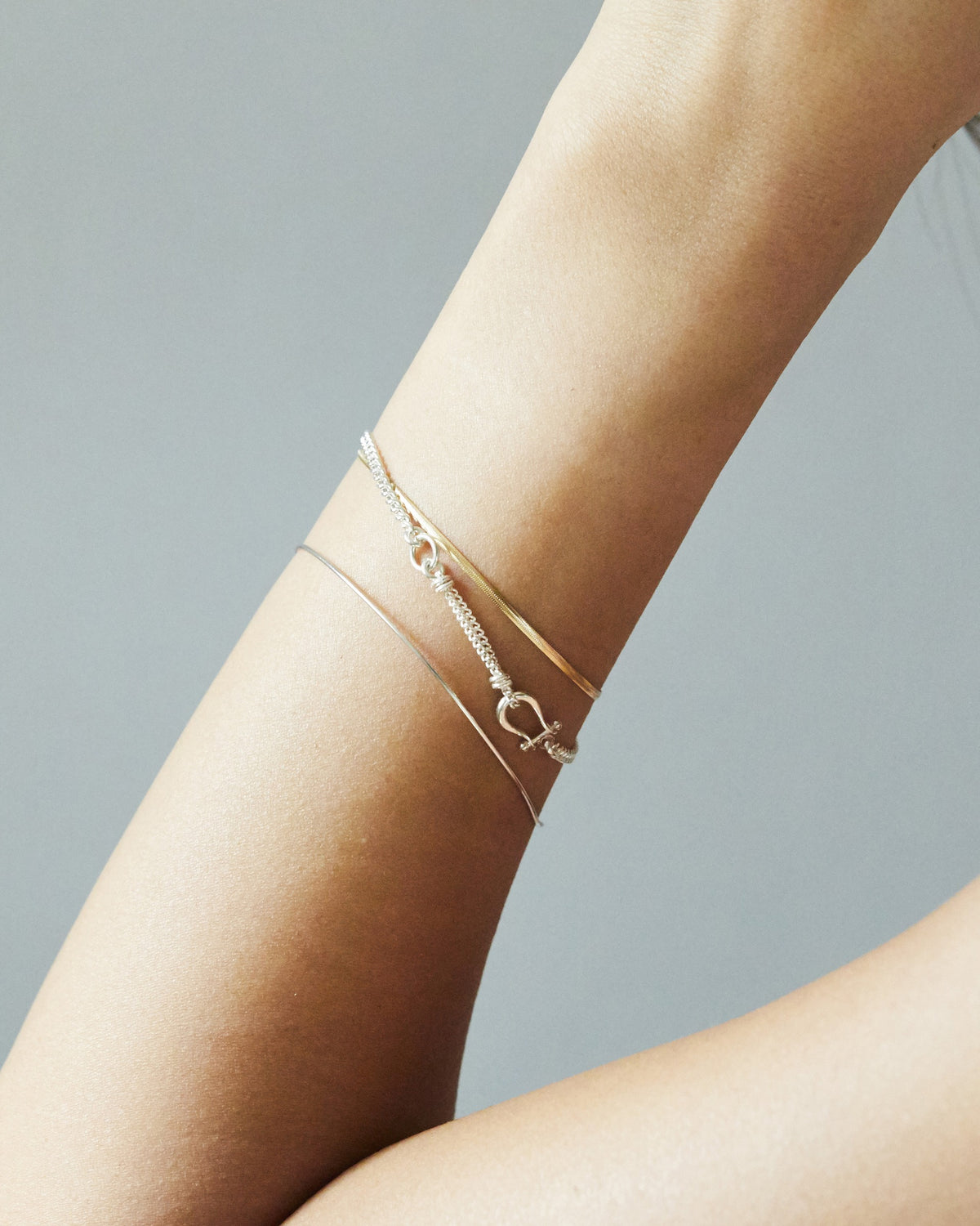 B470 - harp charm bracelet