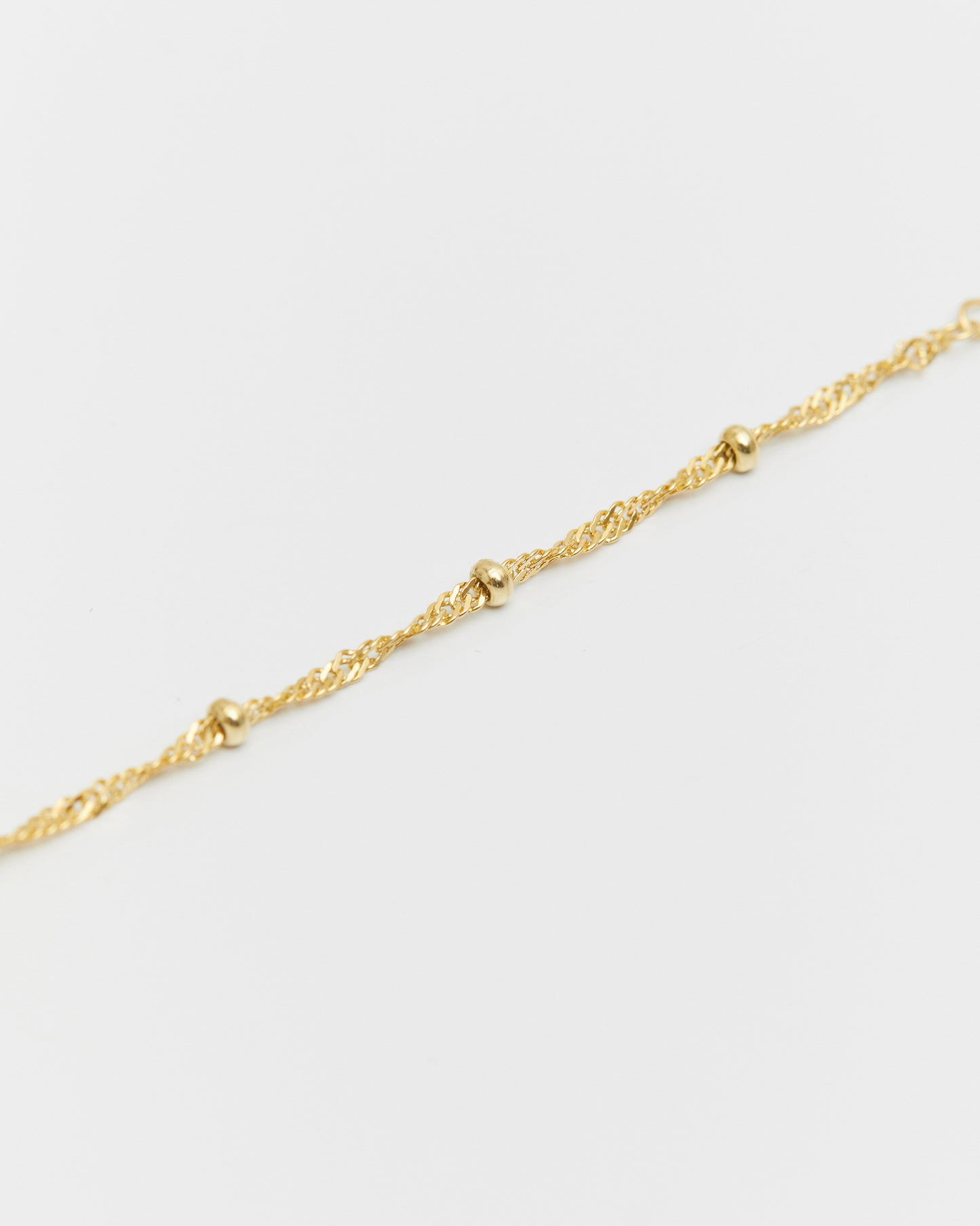 B488 - breeze twist with bead