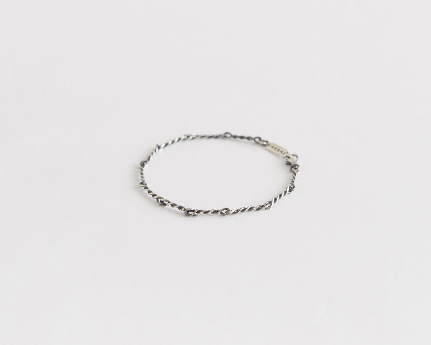 B492 - twisted sterling chain