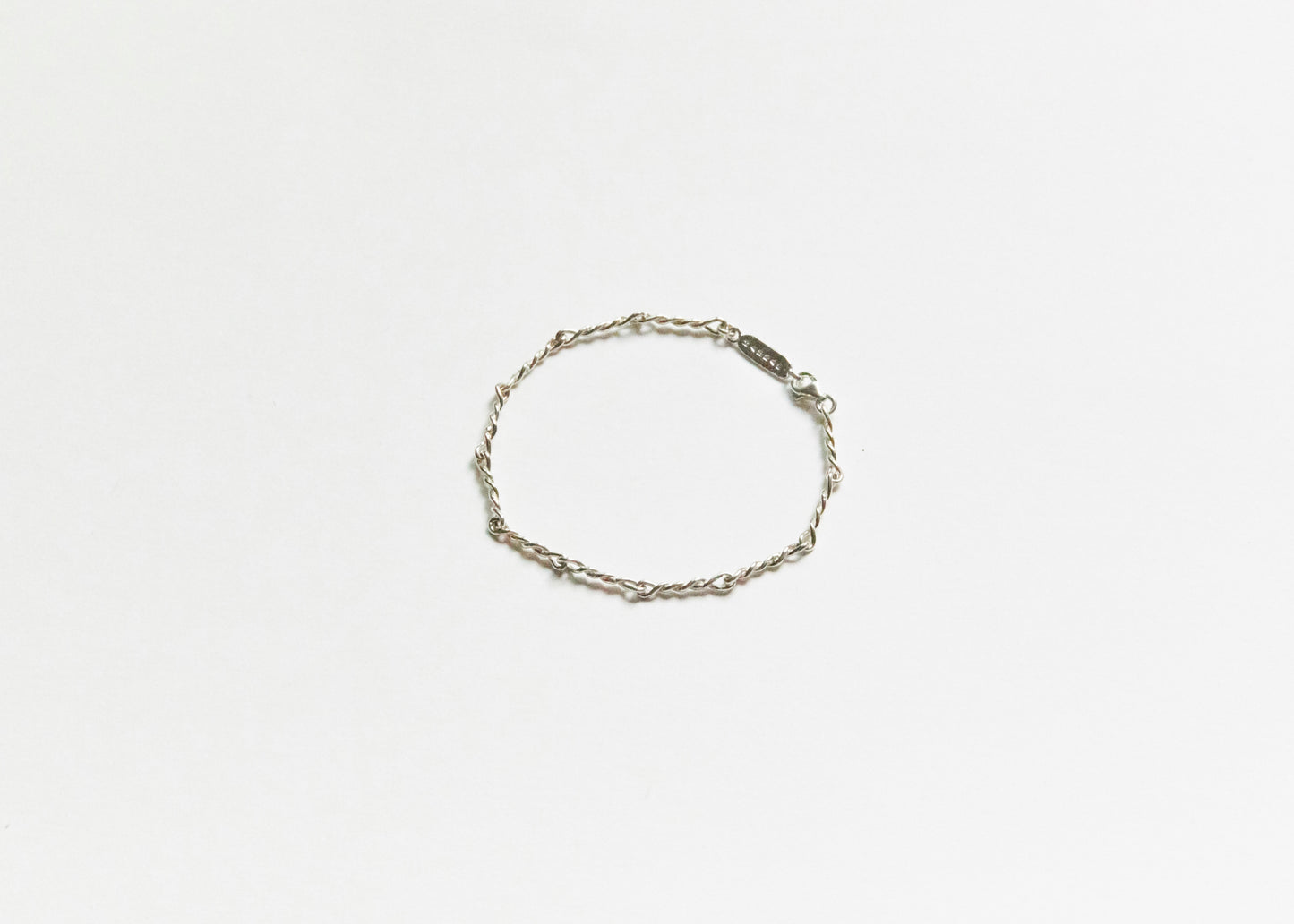 B492 - twisted sterling chain