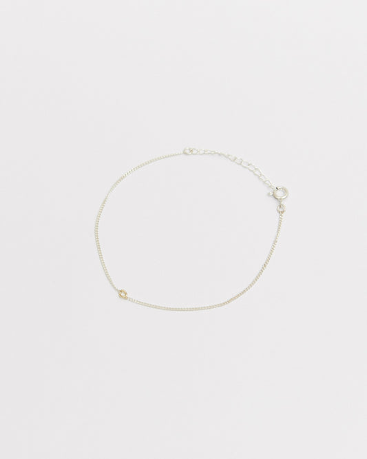 Silver chain bracelet with a single 14K gold detail and extender chain – HANNA543 B535 gold note chain