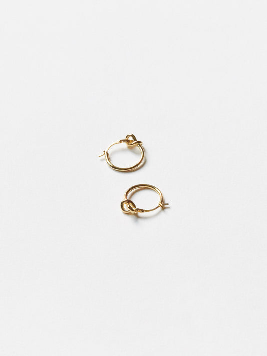 E495YG - golden thread hoops